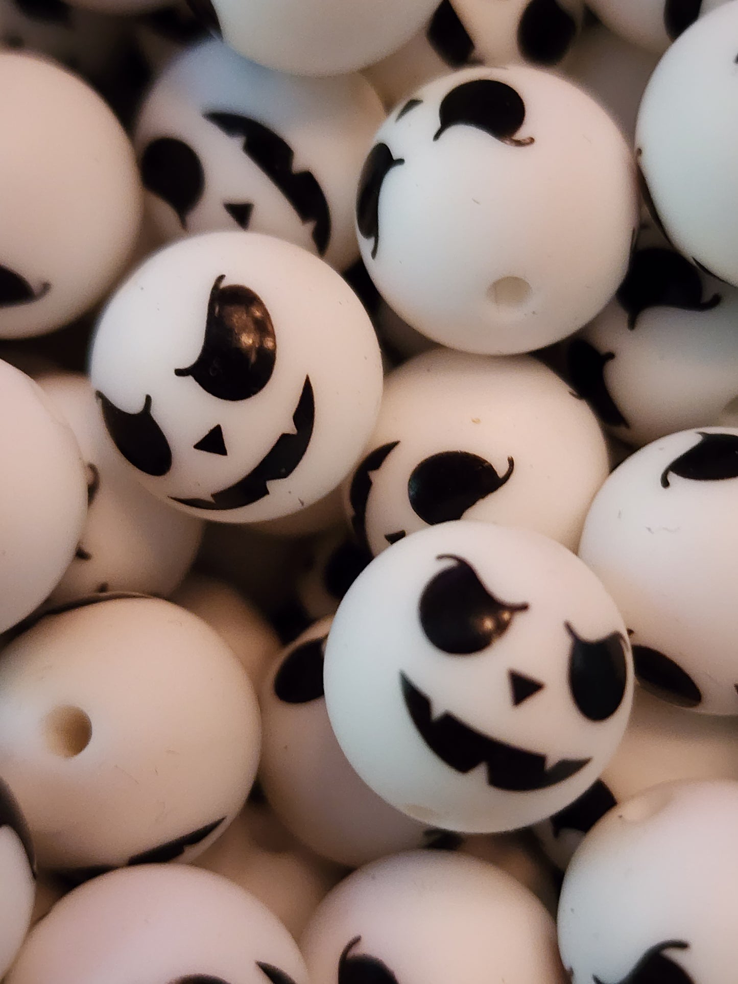 15MM White Pumpkin Silicone Beads