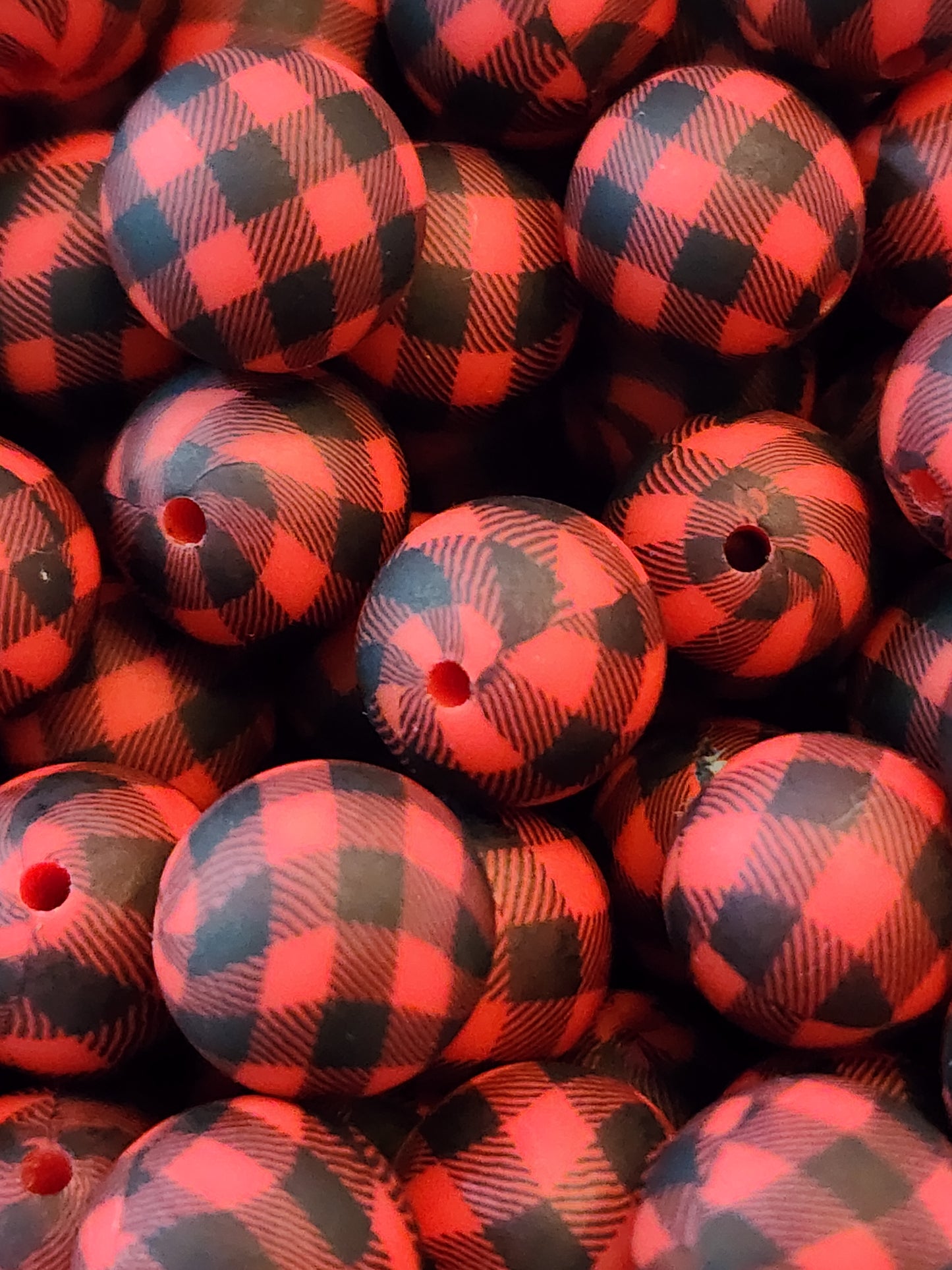 15MM Red Buffalo Plaid Silicone Beads