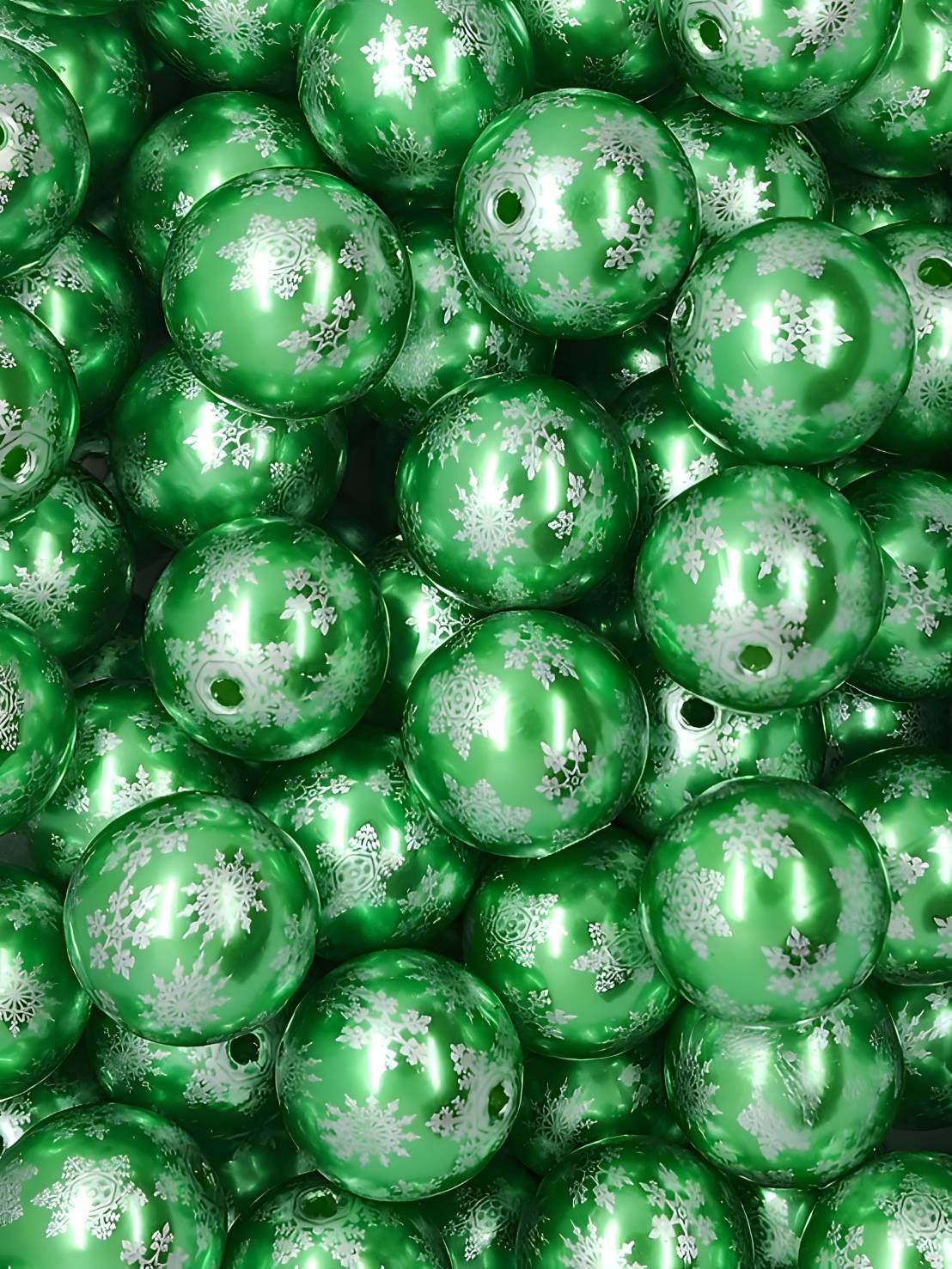 Green “Silver” Snowflake (Bubblegum Beads)